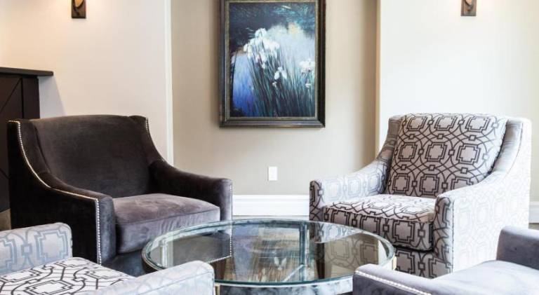 Canterra Suites Hotel — photo 4
