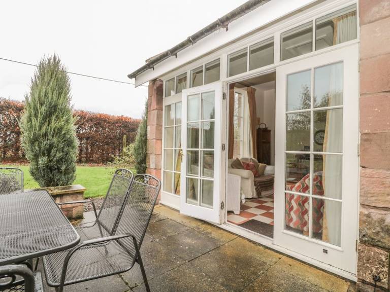 Cottage Lowick