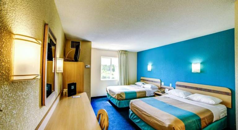 Motel 6 Huntsville, ON — photo 2