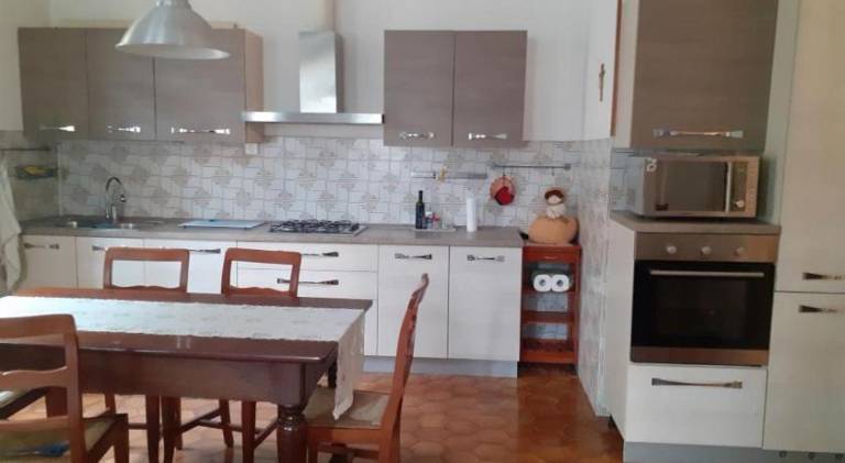 Holiday apartment with 2 rooms for 6 persons — photo 4