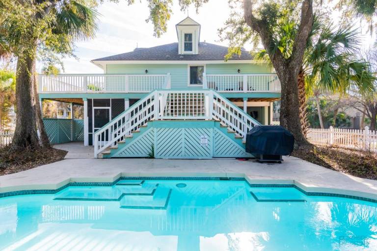 1 Sea Spray Lane- 4 bedroom, 3 bath, pet-friendly, close to the beach, also for in Hilton Head Island, SC