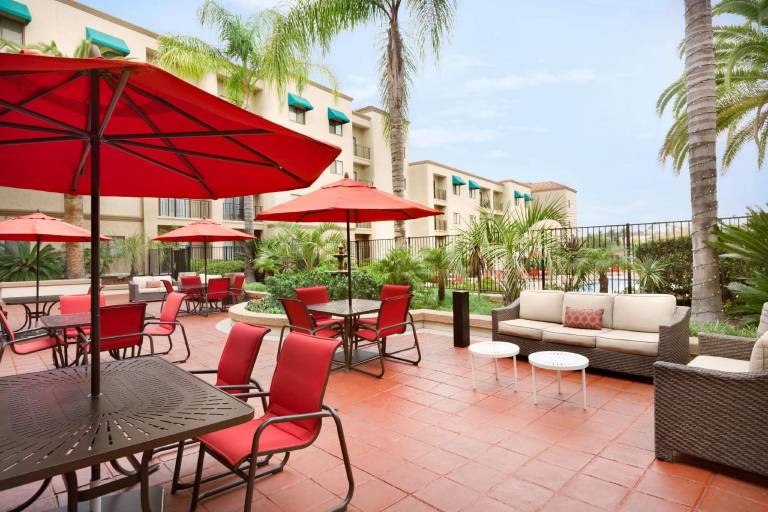 Embassy Suites by Hilton Temecula Valley Wine Country — photo 5