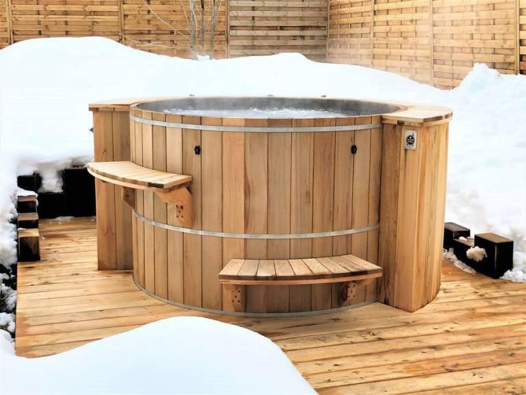 Chalet, 1st floor, hammam, terrace, fireplace or stove, parking, ski locker, 175m², Megève — photo 2