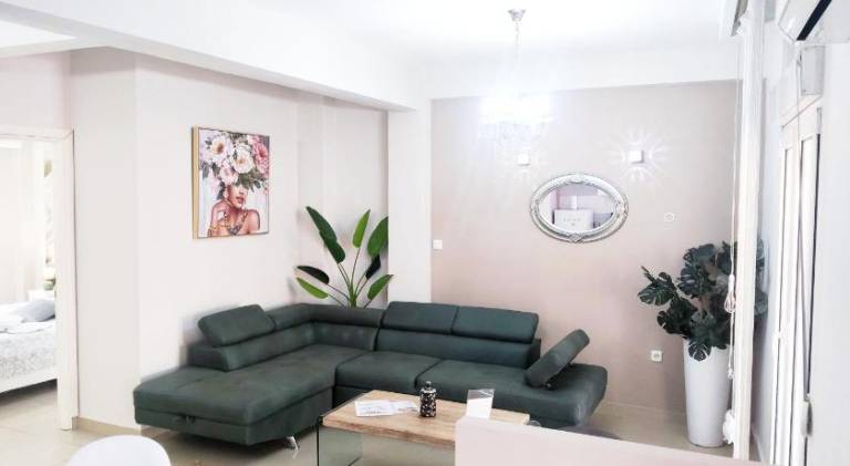 Apartment with terrace — photo 2