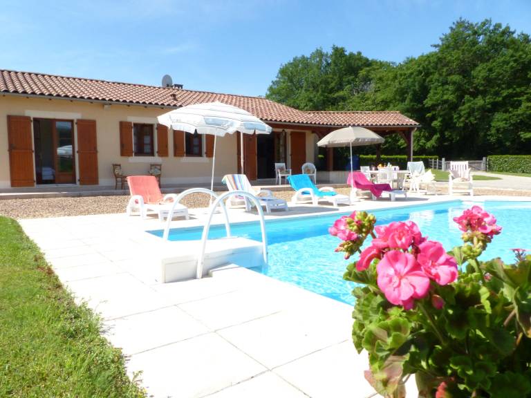 Ferienhaus in Saint-Léon-sur-Vézère, Thonac für max. 6 Personen