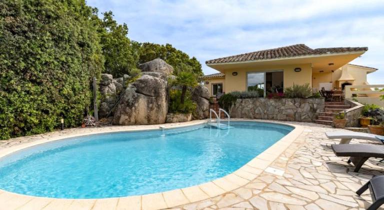 Pleasant vacation home with pool | Dogs allowed in Porto-Vecchio