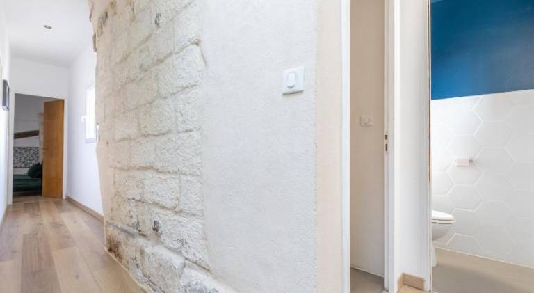Charming rental apartment | Next to Popes' Palace | Good for workation | Pets allowed — photo 4