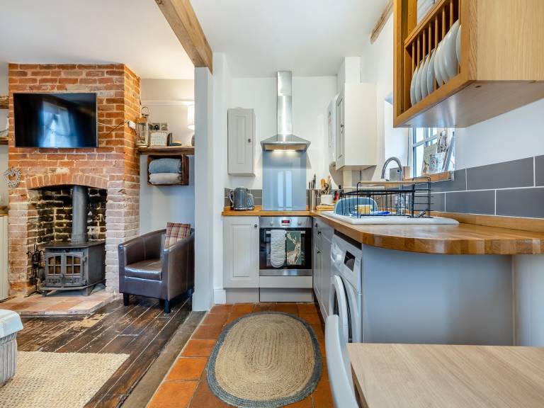 Cottage with terrace | River view — photo 5