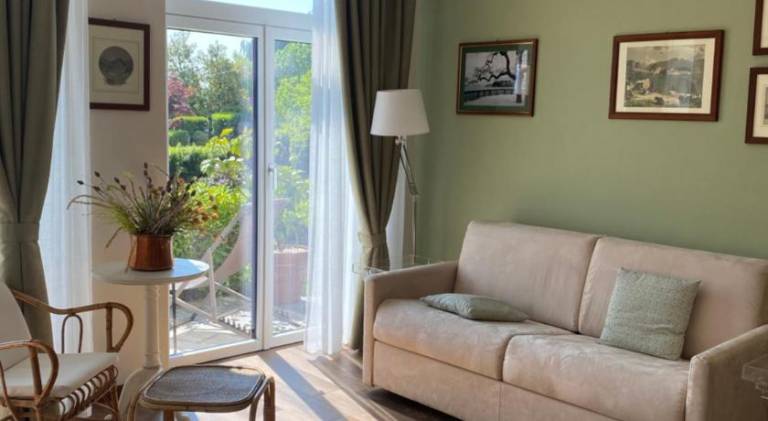 Beautiful rental apartment with jacuzzi | Pets are welcome — photo 2