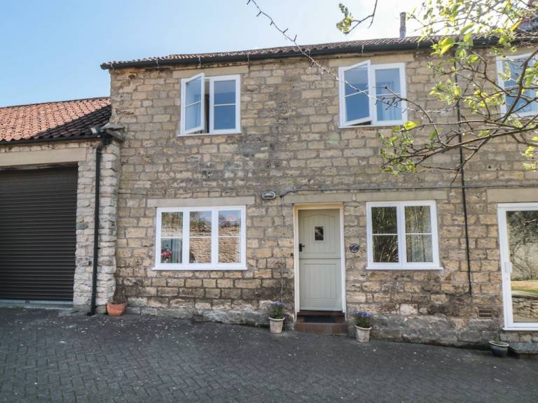 Cottage Pickering