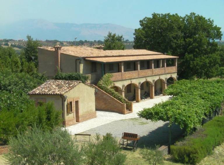 Farmhouse Altomonte