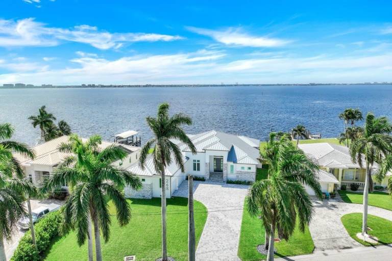 Villa Caloosahatchee