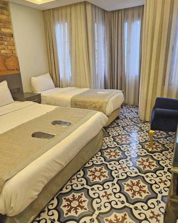Apartment with patio | Next to Taksim Square