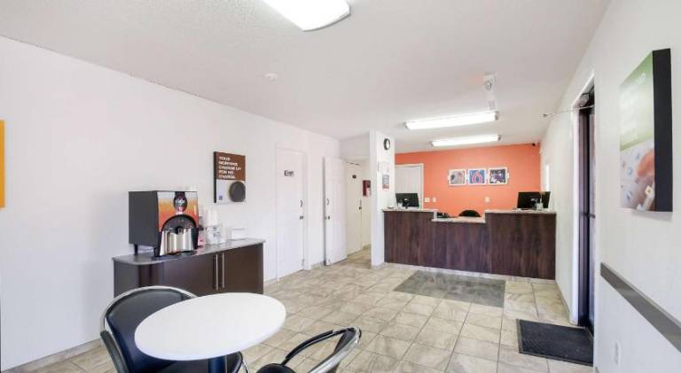 Motel 6 Charles Town, WV — photo 3