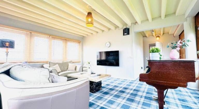 Rental apartment with 5 rooms for 10 persons — photo 2