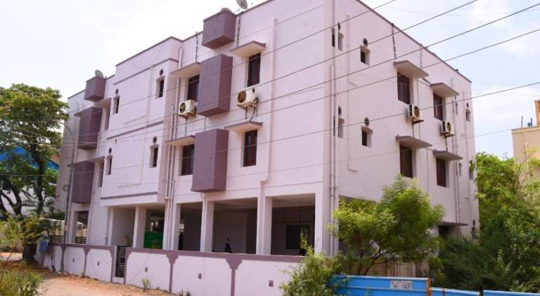 Aishwaryam Deshna Service Apartment — photo 4