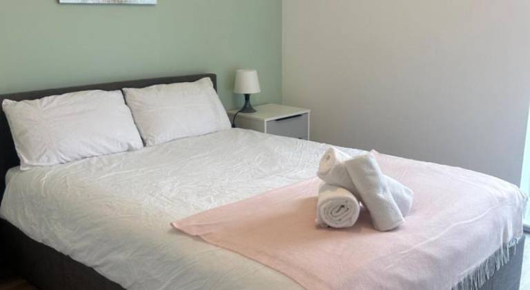 Holiday apartment | Pet-friendly in Salford