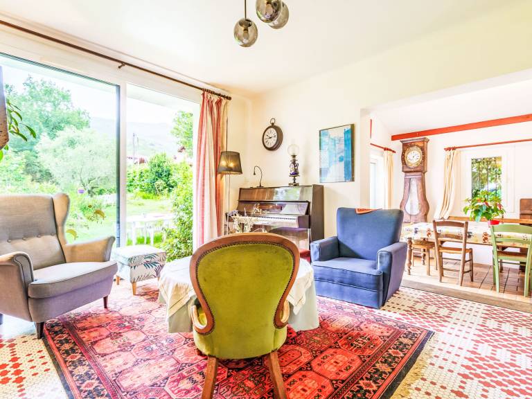Fully equipped beautiful house with barbeque, terrace & garden | Mountain view | Dogs allowed — photo 5