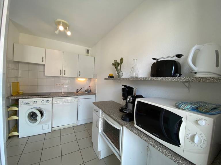 Apartment with 2 rooms for 6 persons — photo 3