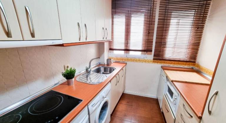 Apartment | Next to Cathedral-Basilica of Our Lady of the Pillar | Suitable for remote work | Pets are welcome — photo 5