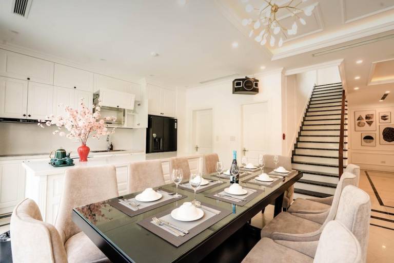 Villa with pool, jacuzzi & garden | Water view | Suitable for remote work | Pets are welcome — photo 5