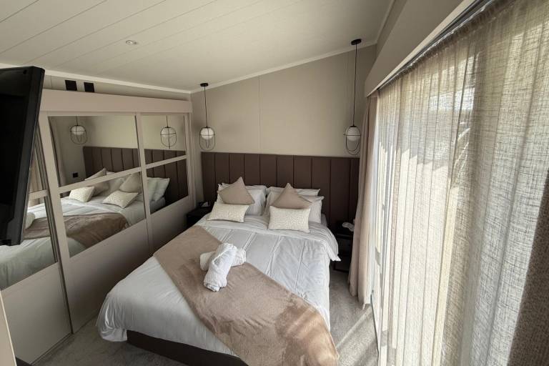 Lodge | Lake view — photo 3