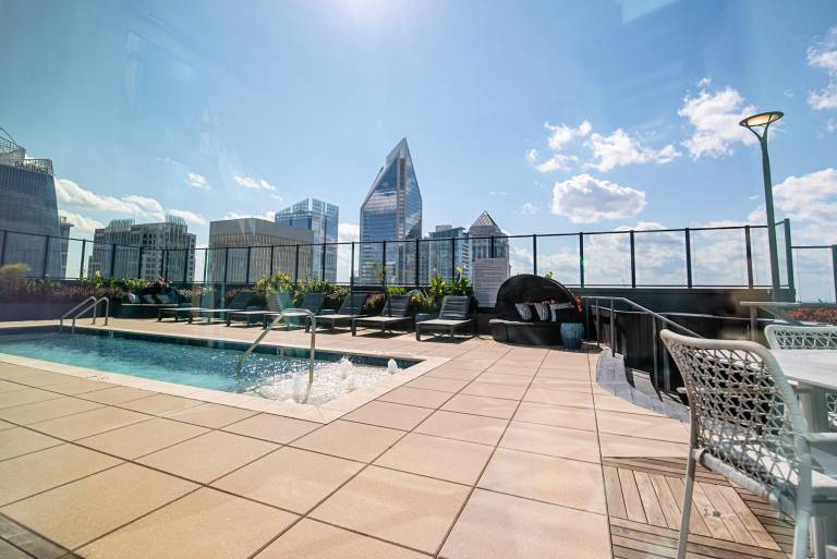 Apartment with 2 rooms for 5 persons in Charlotte, NC