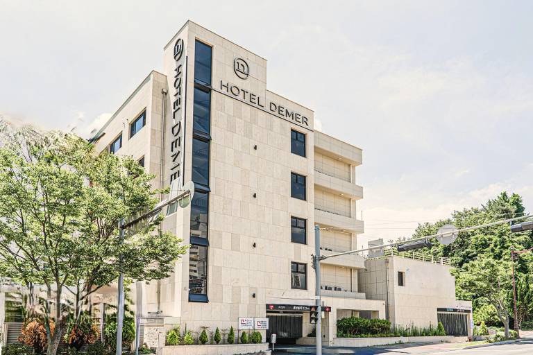 Hotel Demer Mokpo