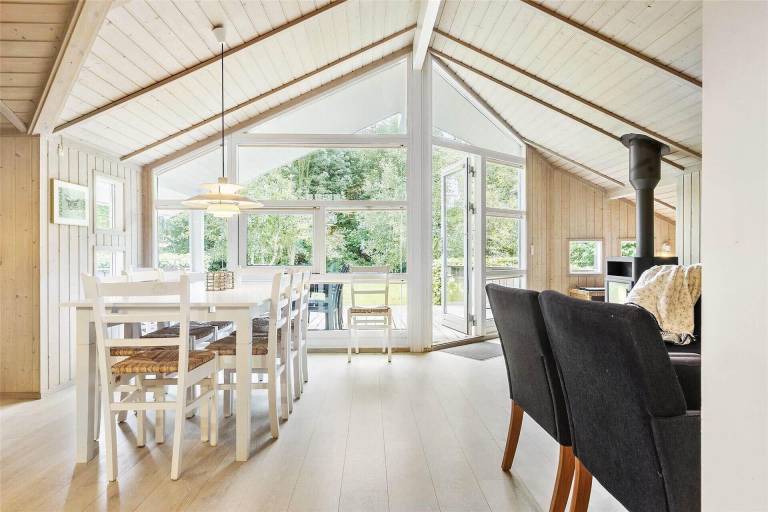 House with terrace, jacuzzi & sauna — photo 3