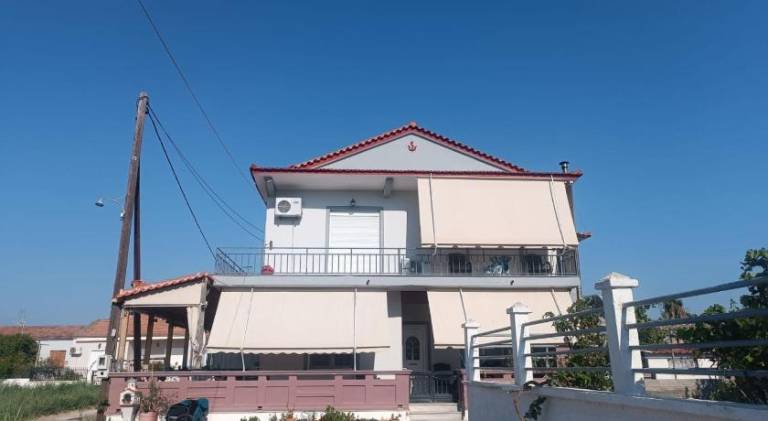 Rinio Sea House in Lesvos