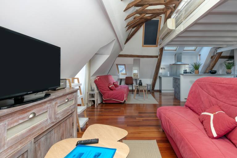 Fully equipped lovely apartment with fast internet | City view | Beach nearby | Perfect for remote work | Pets allowed — photo 5