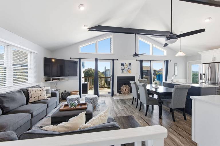 Child-friendly beautiful house with barbeque, yard & fast internet | Sea view | Beach nearby | Pets allowed — photo 2
