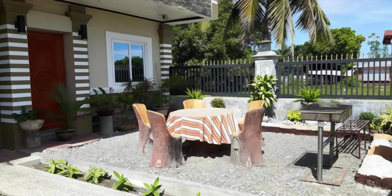 FNT Transient House near Hundred Islands — photo 3