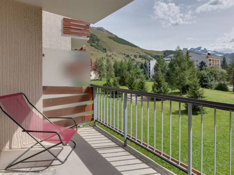 Studio with patio | Next to the ski | Dogs allowed — photo 2