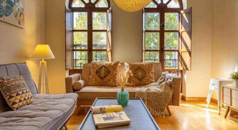 Charming 2 Bedroom apartament with Free Parking -under previus request- at Sevilla City Center By OC in Seville