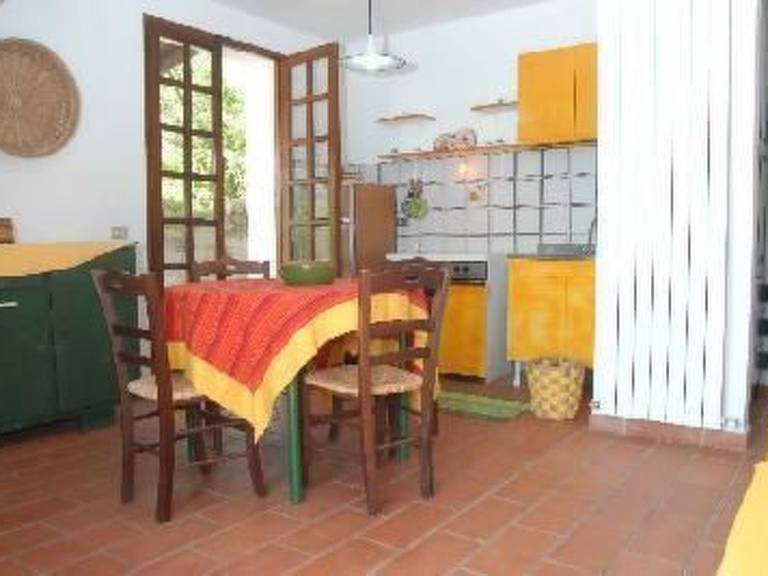 Rental apartment with terrace, pool & grill — photo 5