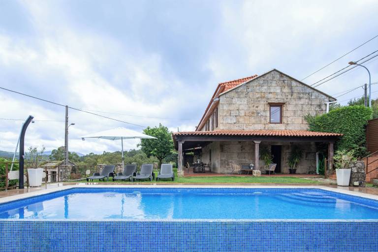 Casa Puentecaldelas
