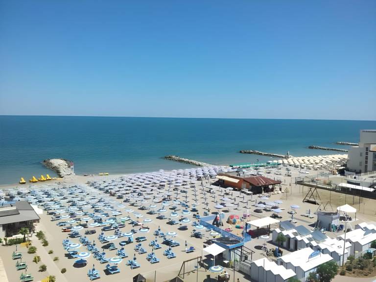 Ambasciatori Hotel - Beach Front -Breakfast XXL & Brunch until 12 30pm — photo 5