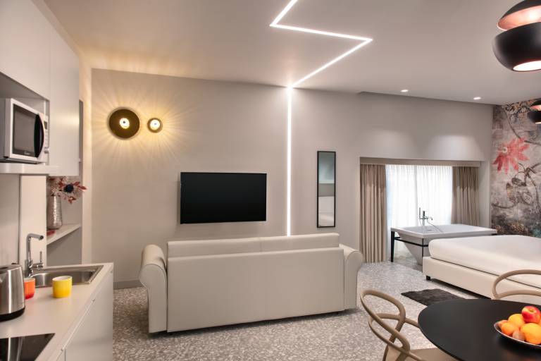 Children-friendly beautiful holiday apartment | Next to Naples Cathedral | City view | Pets allowed — photo 2