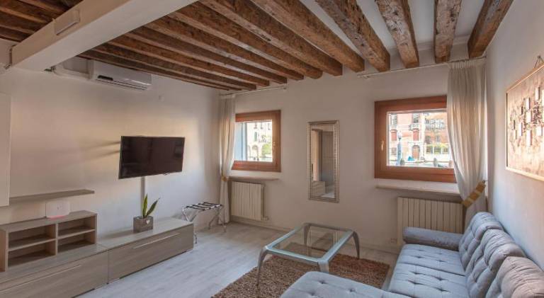 Apartment | Next to Rialto Bridge in Venice