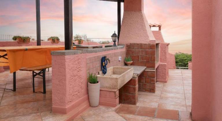 Vacation home with patio — photo 2