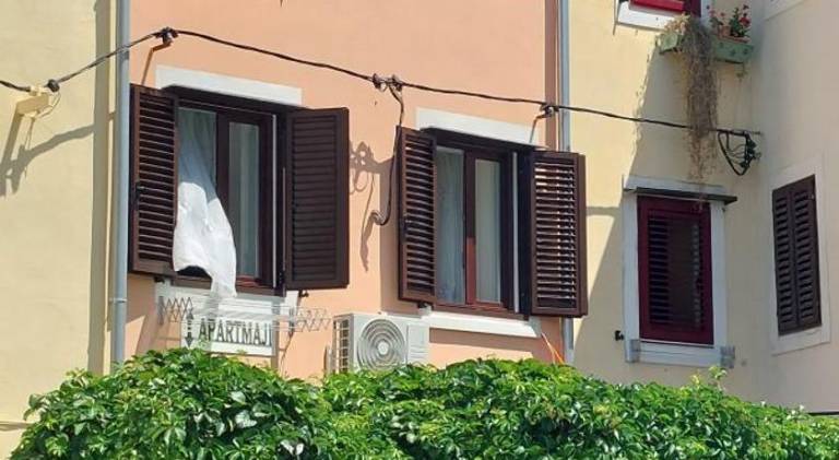 Rental apartment with patio | Next to the beach | Dogs allowed in Izola