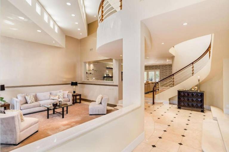 House  Brentwood