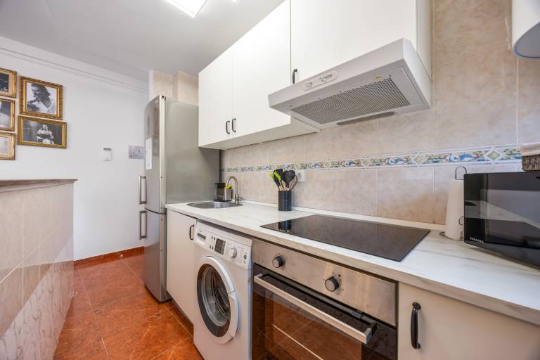 Apartment 'Apto La Justicia' with Shared Terrace, Wi-Fi and Air Conditioning — photo 4