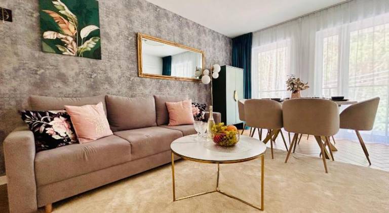Pleasant rental apartment with pool | Pet-friendly in Rewal