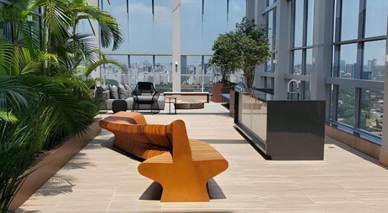 House with private pool & garden in Paulista