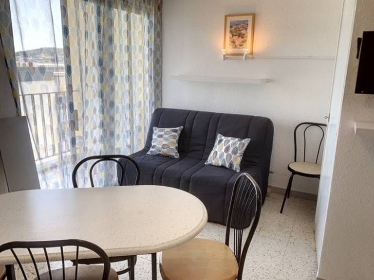 18m² Apartment near Thermal Baths, pets allowed, balcony — photo 2