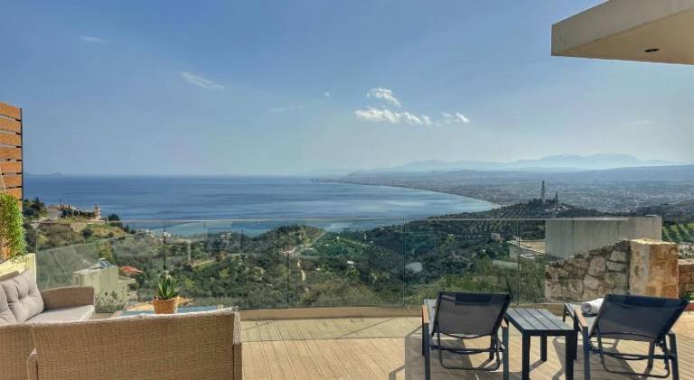 Villa with patio, private pool & BBQ | Suitable for remote work — photo 4