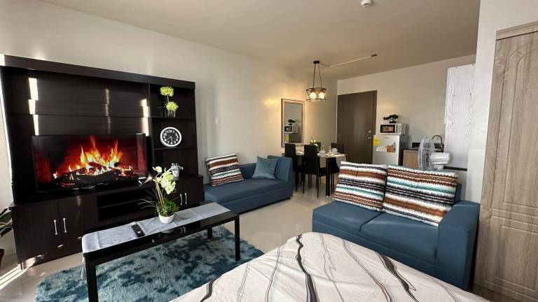Charming apartment with yard, pool & grill | Suitable for remote work | Pet-friendly — photo 2