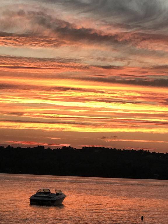 House Lake Sunapee